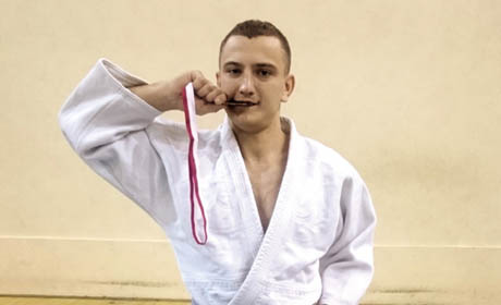 Judoka z medalem